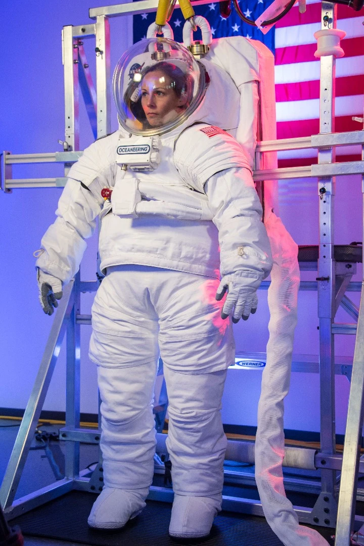 PXS suit with umblical