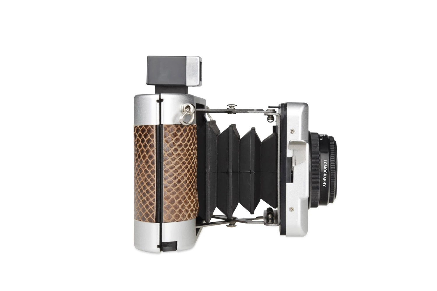The Belair X 6-12, is a 6 x 12 film camera which features bellows to collapse to a convenient and portable size
