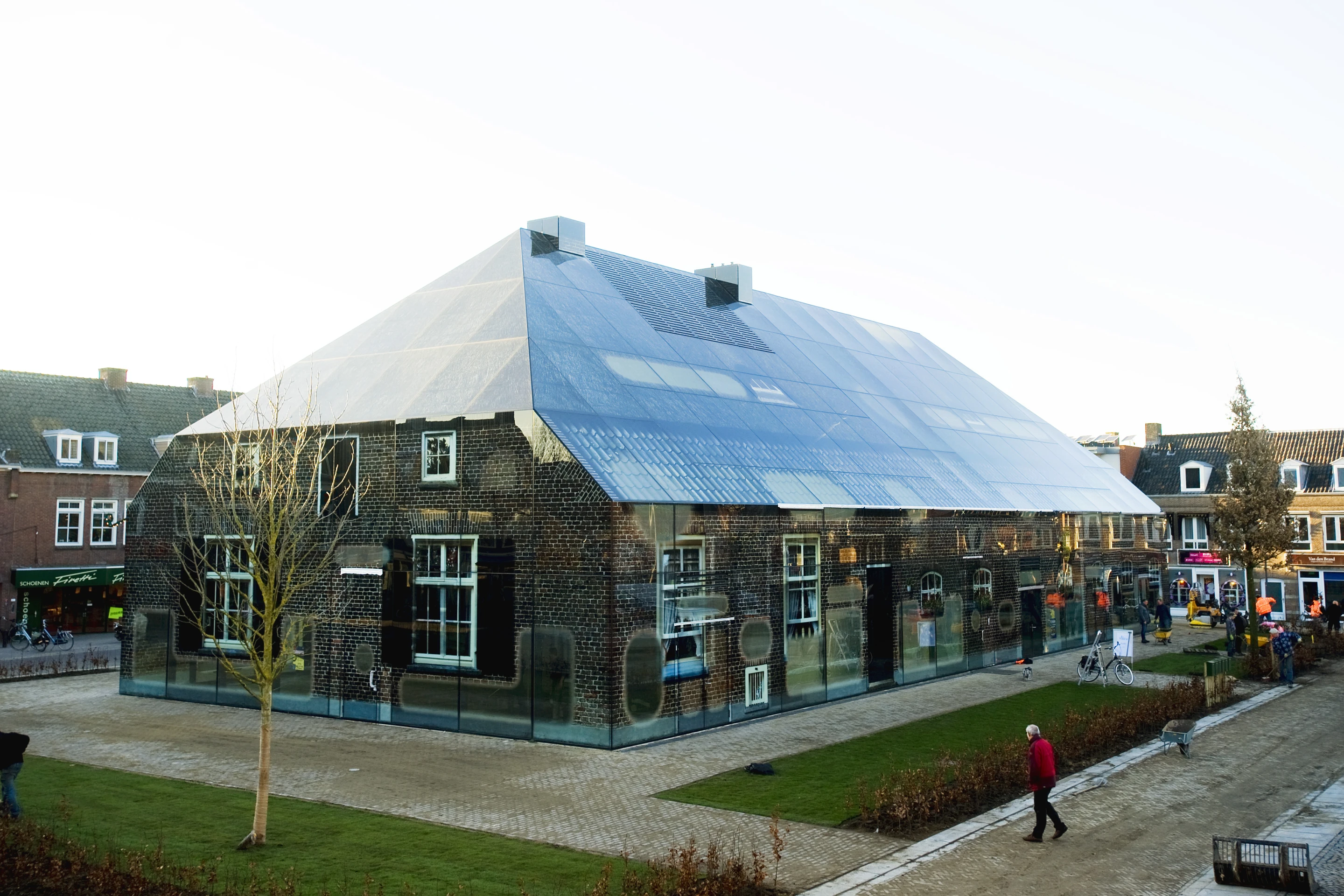Glass Farm is a spectral monument to traditional local architecture (Photo: Persbureau van Eijndhoven)