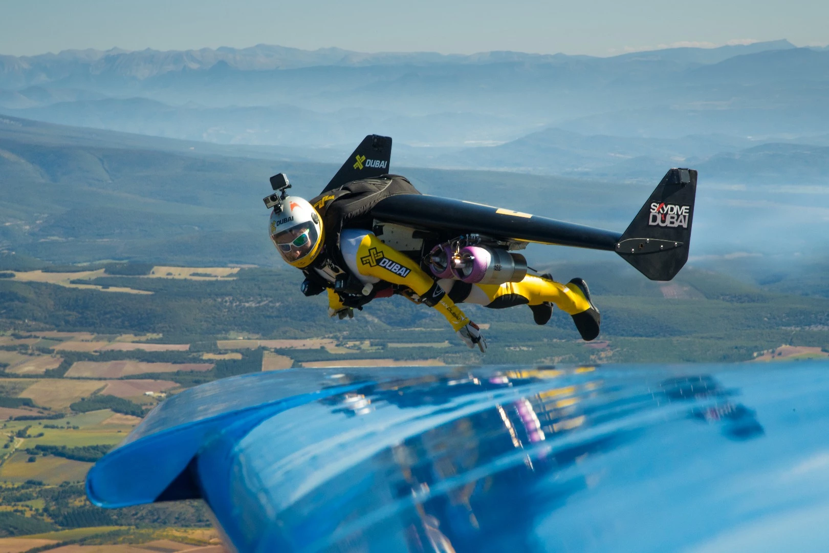 French Jetman Fred Fugen just a few feet from an Alphajet's right wing