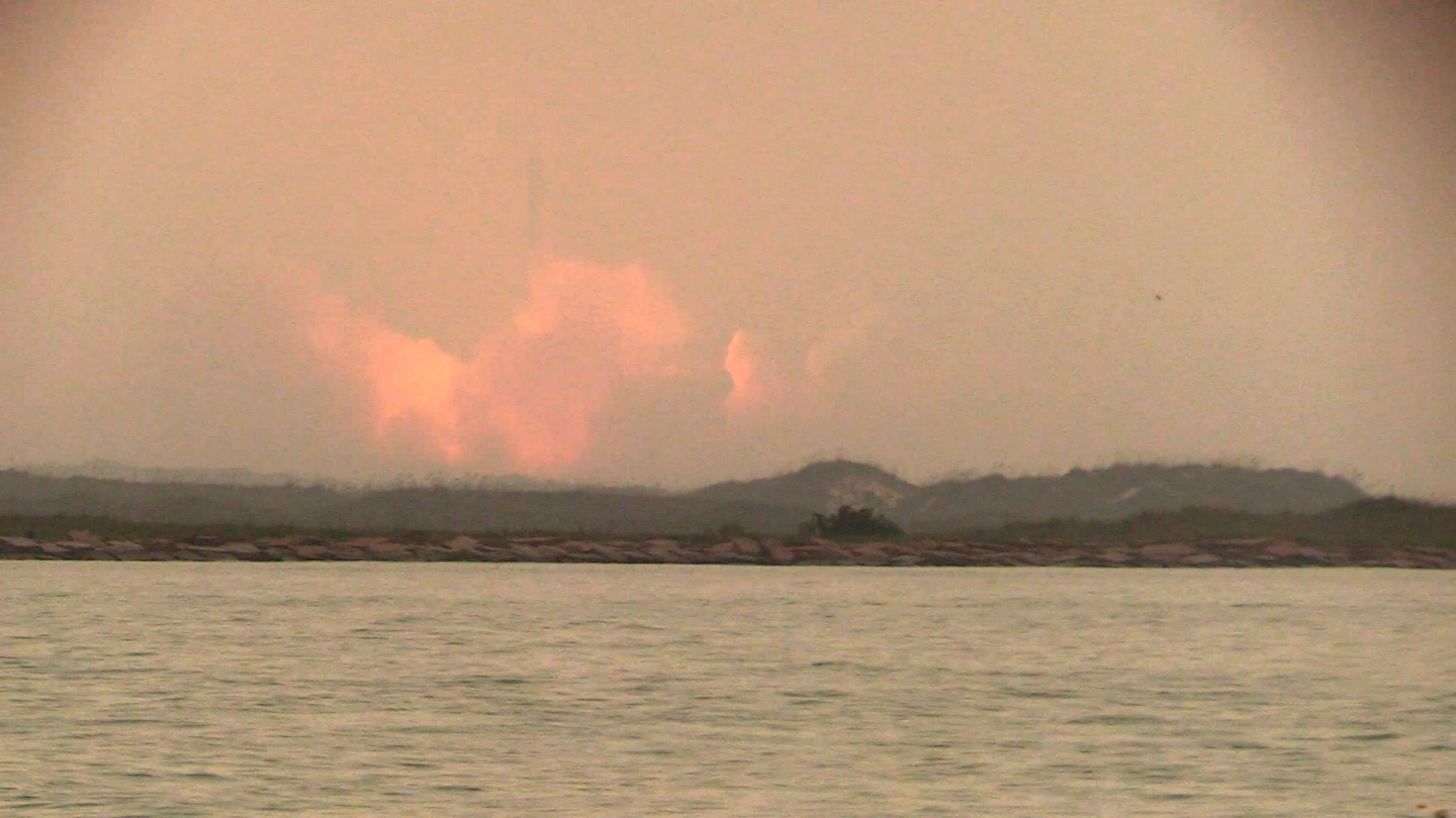 This was supposed to be my moment to capture amazingness. Instead, I caught a potato when the Starship launched. Still 100% worth the experience though