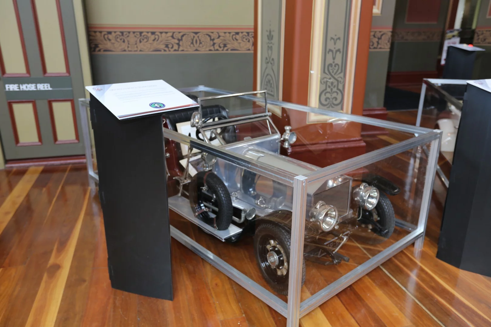 Motor shows such as this throw up the most amazing things and this is definitely one such exhibit. It's a fully drivable scale model of a Silver Ghost Rolls-Royce complete with acetylene and oil lighting, a Chapman marine engine and ... simply stunning to look at.