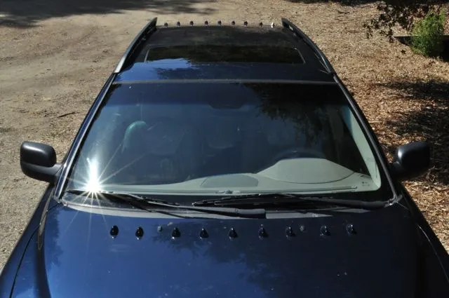 GasPods installed below the windshield and at the rear of a Volvo