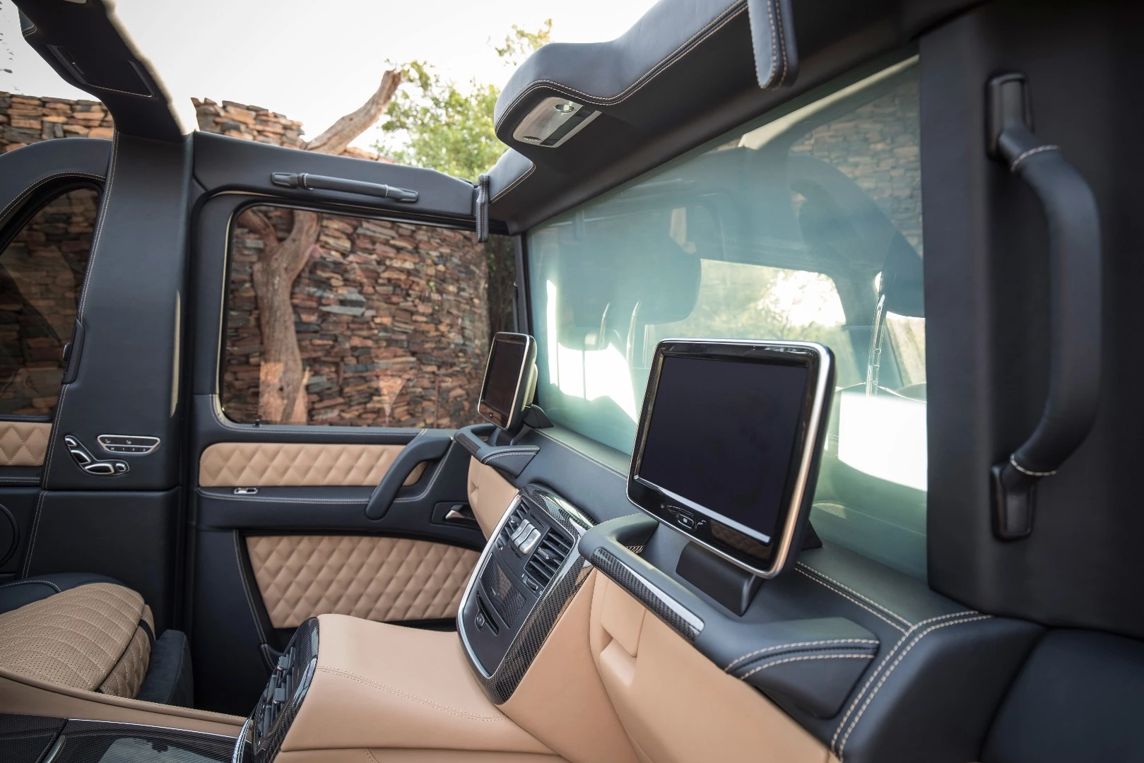The ultimate chauffeured off-road experience: the Mercedes Maybach G650 Landaulet