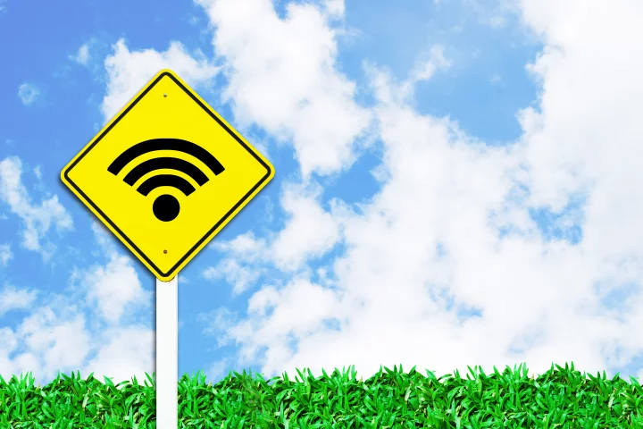 Huawei says it has achieved the industry’s first 10Gbps WiFi service in laboratory trials (Image: Shutterstock)