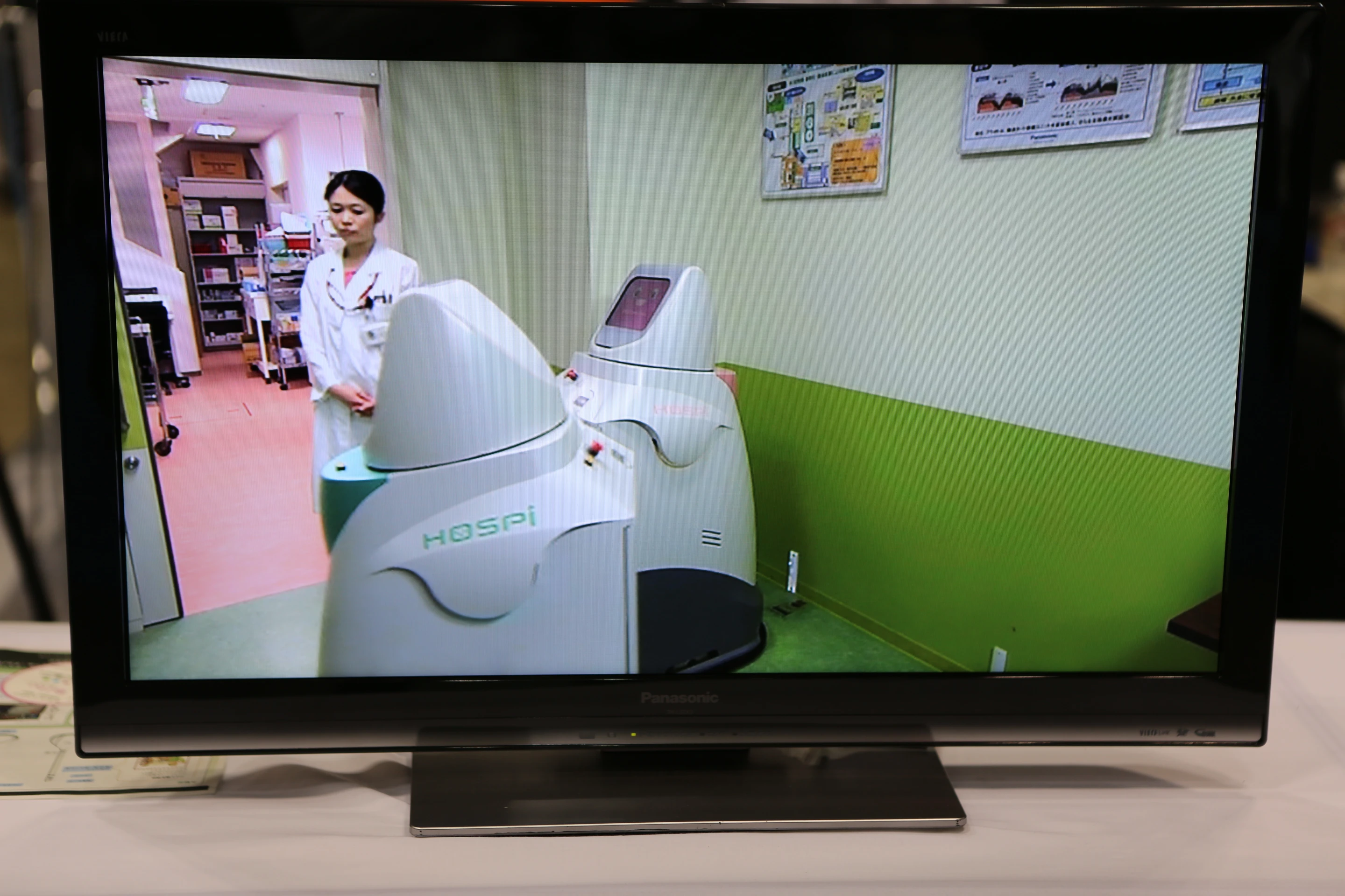 Multiple HOSPI-R robots could operate 24 hours a day in 8 hour shifts (Photo: Mike Hanlon, Gizmag)