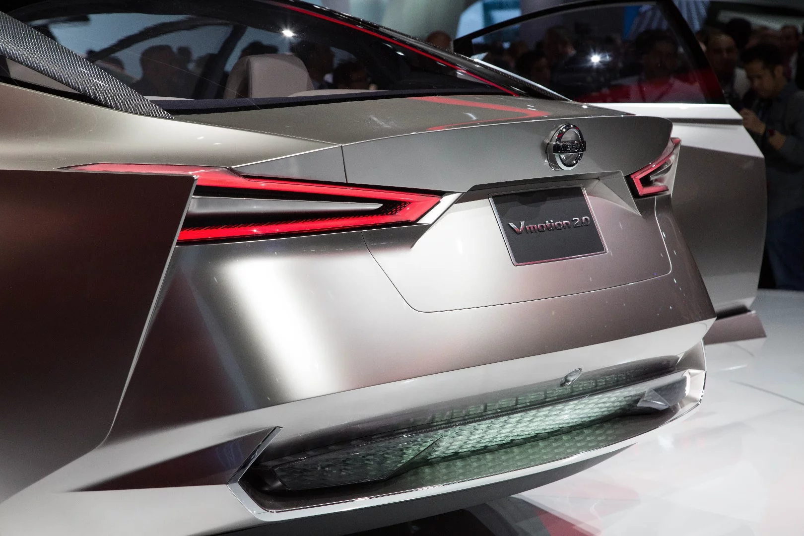 The rear of the Vmotion 2.0 has an overweight quality that many may not like