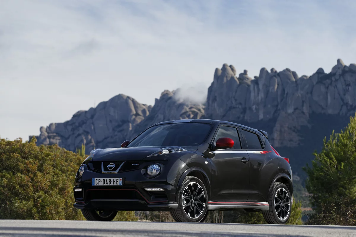 The 2013 JUKE NISMO in black