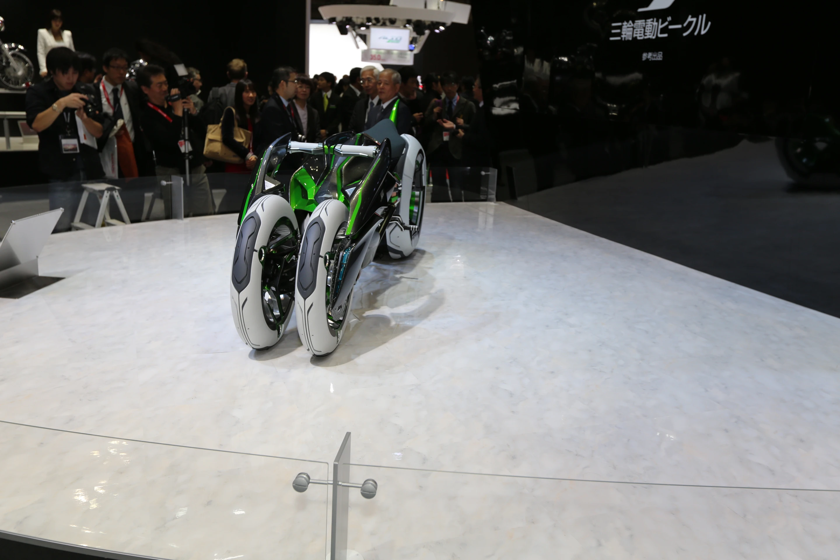Kawasaki's J concept on show at the 2013 Tokyo Motor Show (Photo: Mike Hanlon / Gizmag.com)