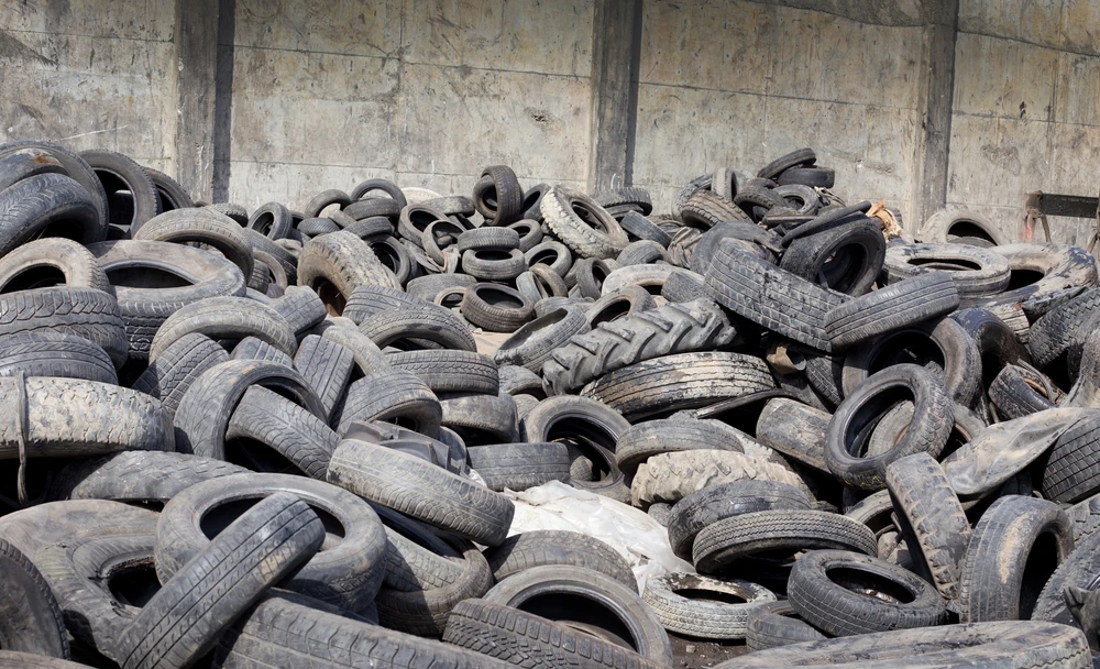 Carbon black from tires reportedly makes a better anode material than the traditional graphite (Photo: Shutterstock)