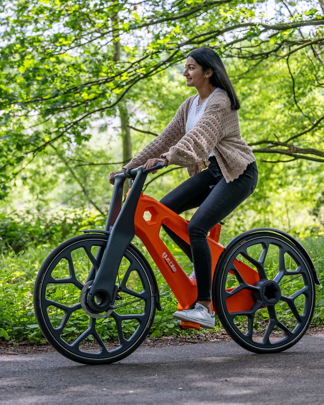 Updates on the original igus:bike design (shown) include an increased steering angle, wear-resistant plastic ball bearings and a double-leg kickstand