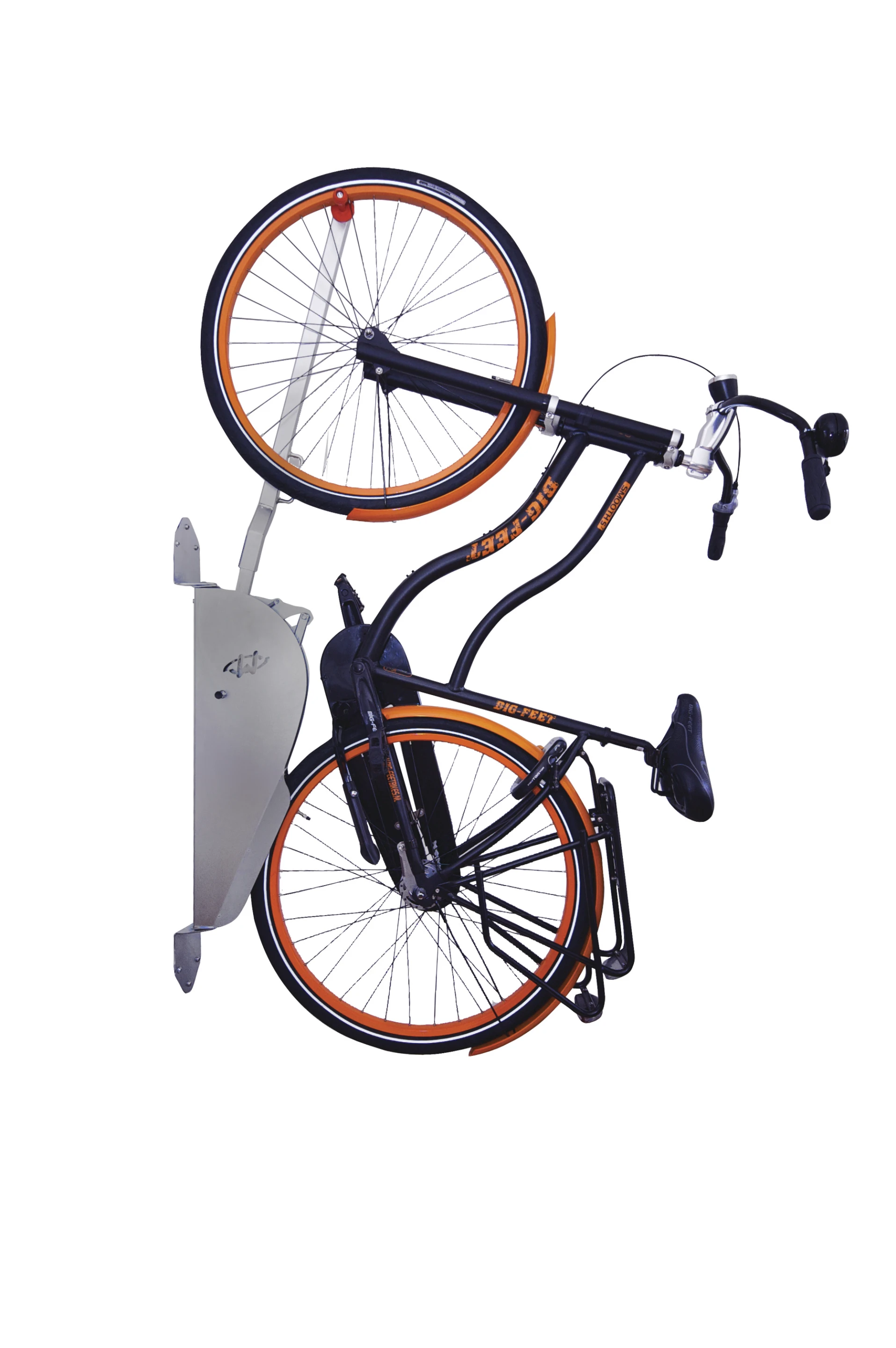 The electricity-free Wheelylift allows the cyclist to hang any model of bicycle from the wall, even in very narrow spaces