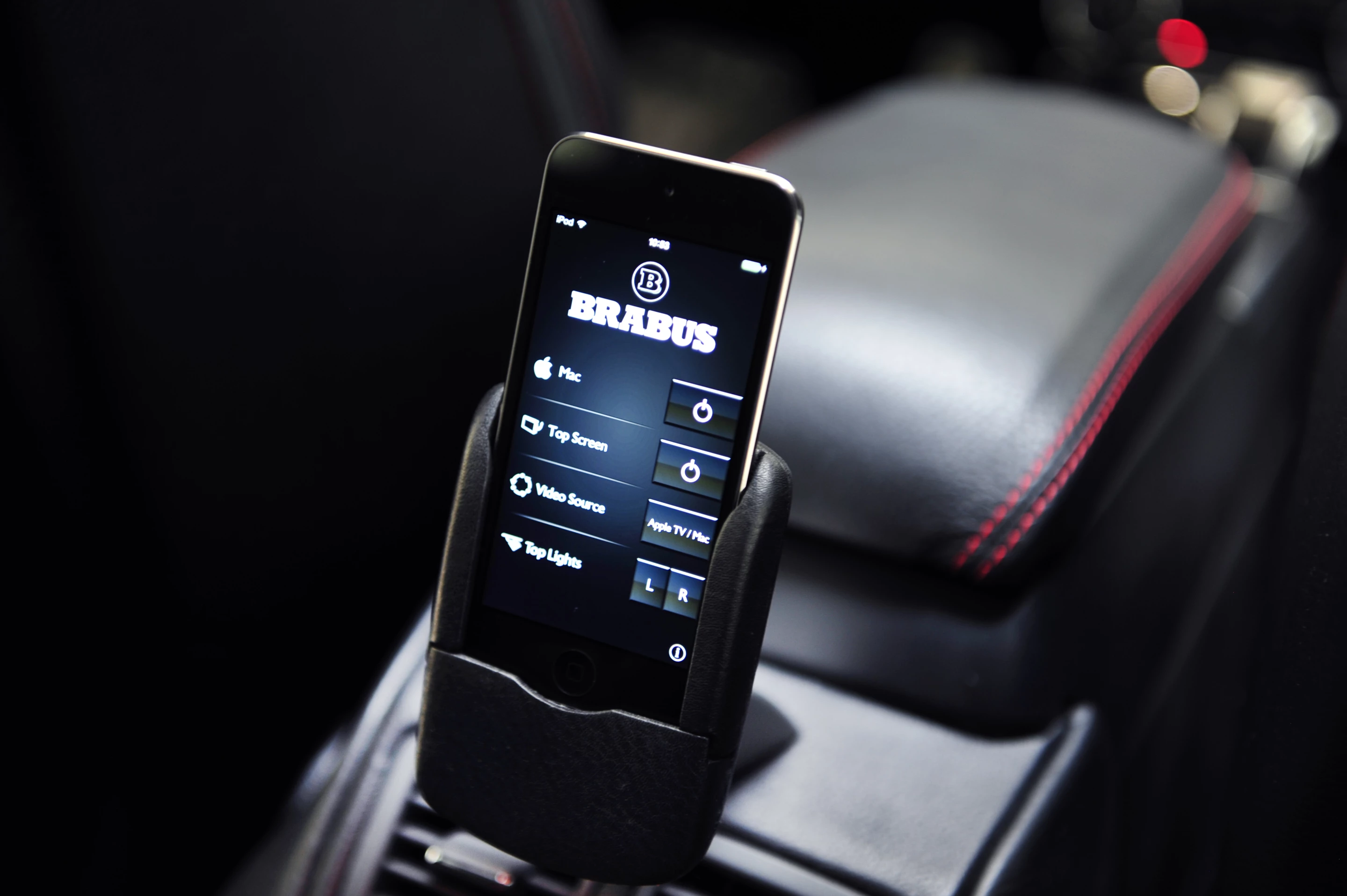 The BRABUS 800 iBusiness is based on the Mercedes Benz G 65