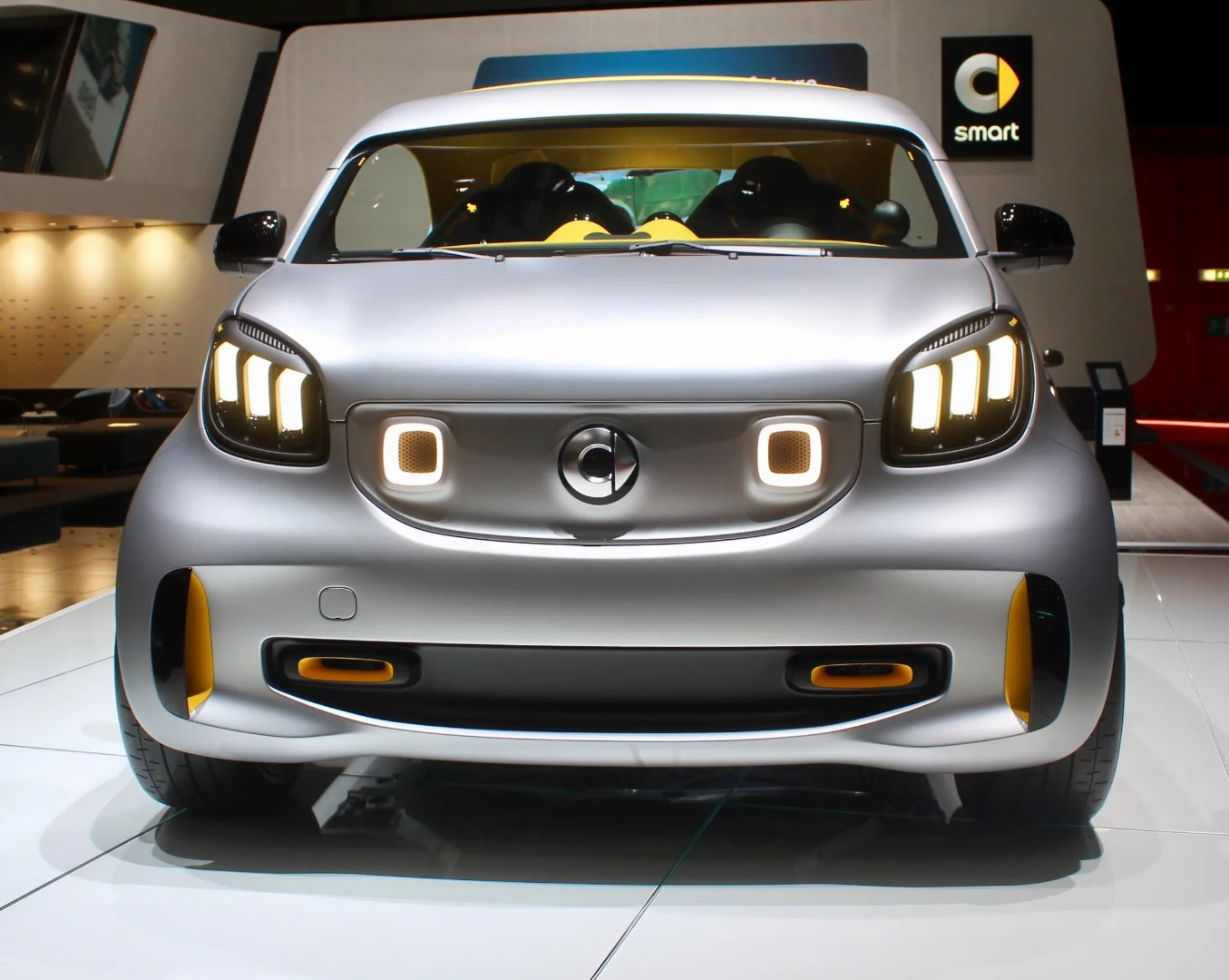 The Forease+ headlamps feature three active LED elements