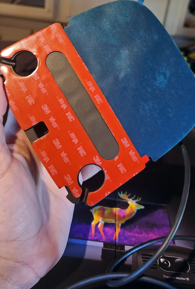 That's just enough 3M to be permanent! The rest is also sticky non-3M, but I didn't peel off the backing when I mounted it