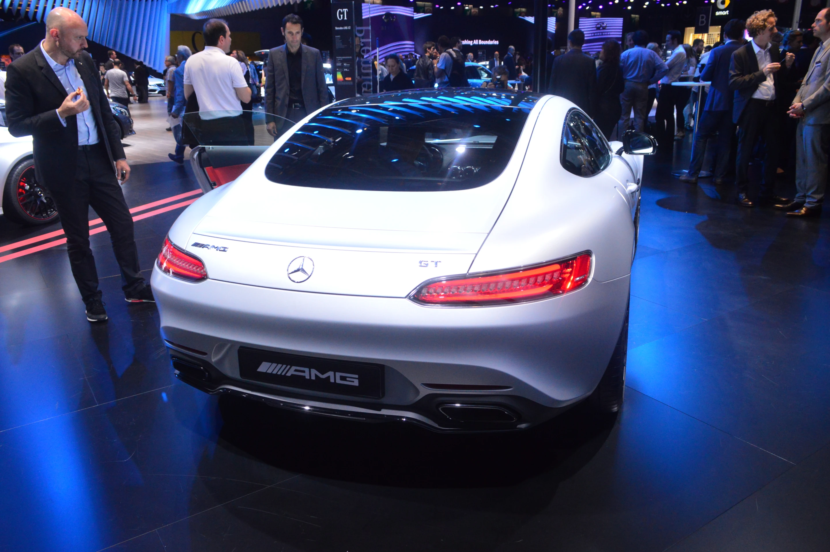 The finishing move off the roofline to the bumper has been smoothed out and made more fluid (Photo: C.C. Weiss/Gizmag)