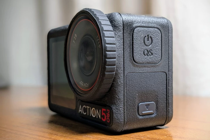 The Quick Switch button and the door for USB type-c port on the left hand side