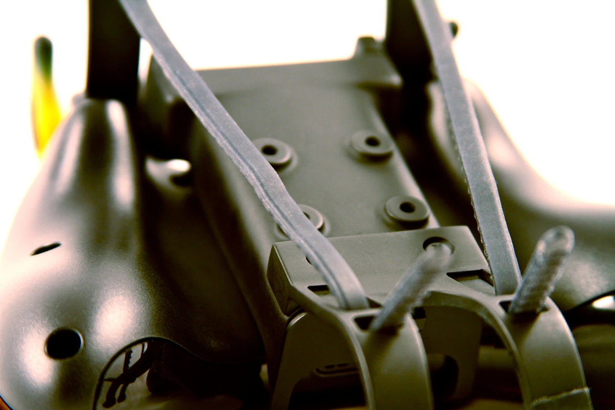 The N-Control Avenger's adjustable tension straps