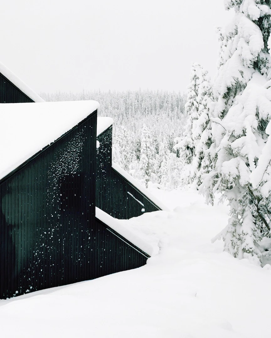Cabin Vindheim operates off-the-grid and gets its juice from a solar setup, while the kitchen includes a wood-fired oven
