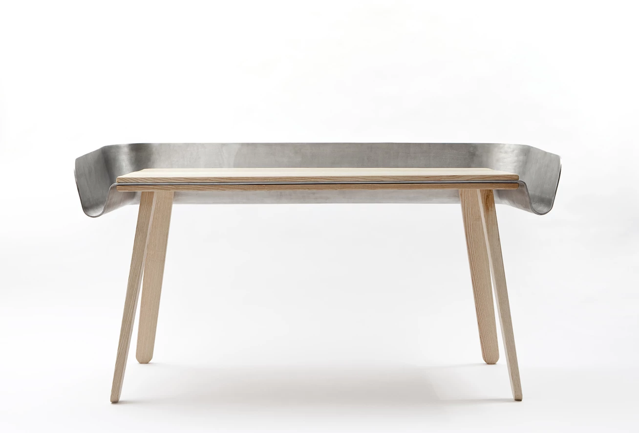 Homework – a table/desk for messy people with limited space