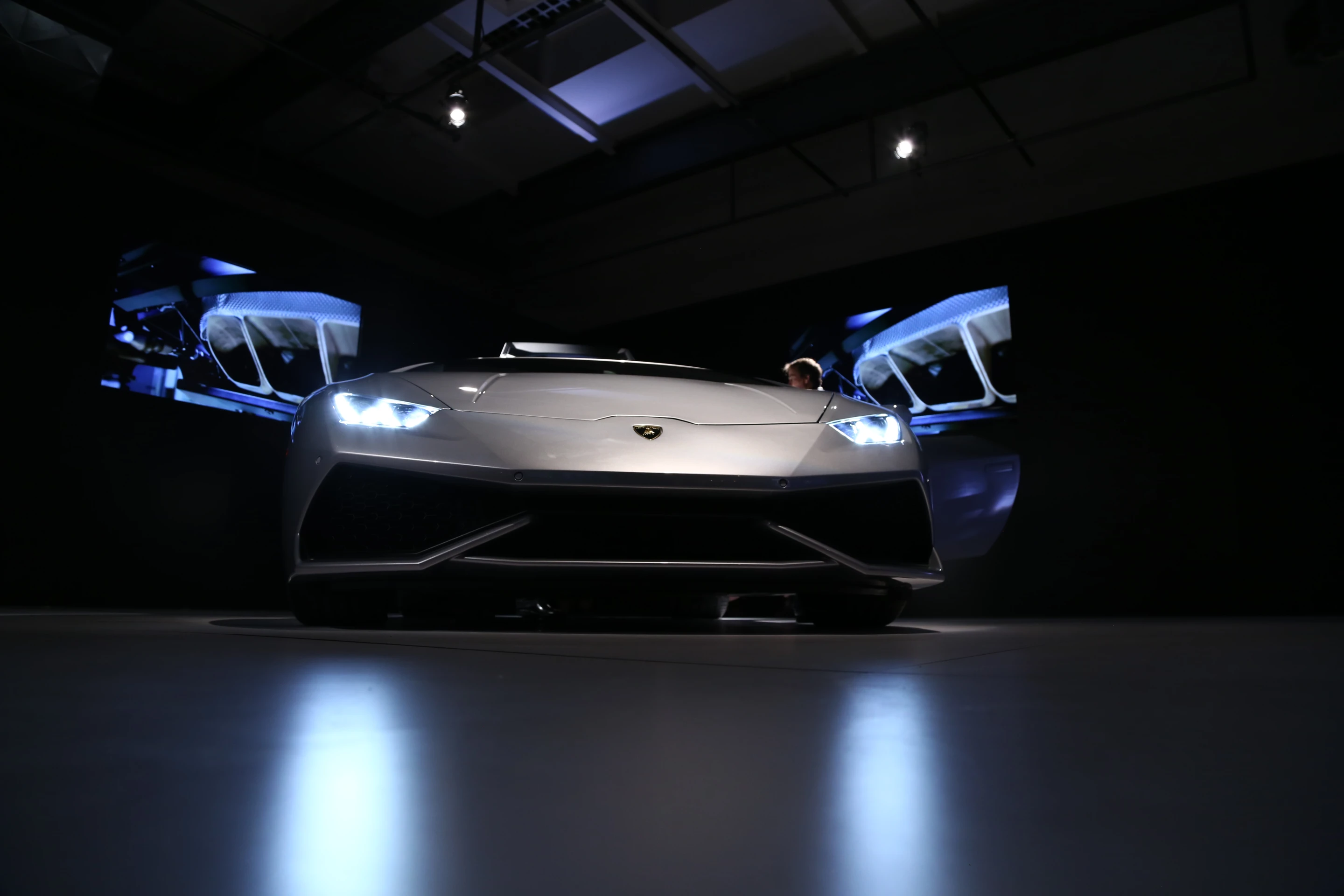 Perini noted that by using the "Golden Ratio," the design is a perfect rectangle when traced from the underbody to the roofline and out to the edges of the fenders (Photo: Angus MacKenzie/Gizmag.com)