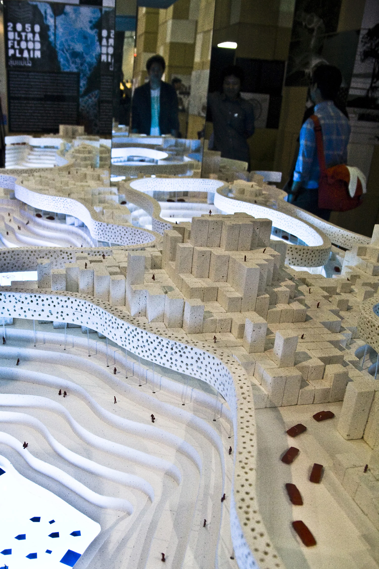 The relative depth of the reservoirs is clear in Shma's physical model of the conceptual Ayutthaya of the future on display at Architect Expo 2012