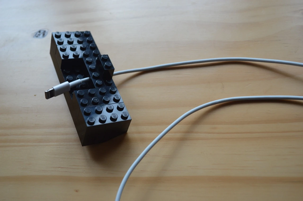 Assembly guide step 10 (Photo: Gizmag)