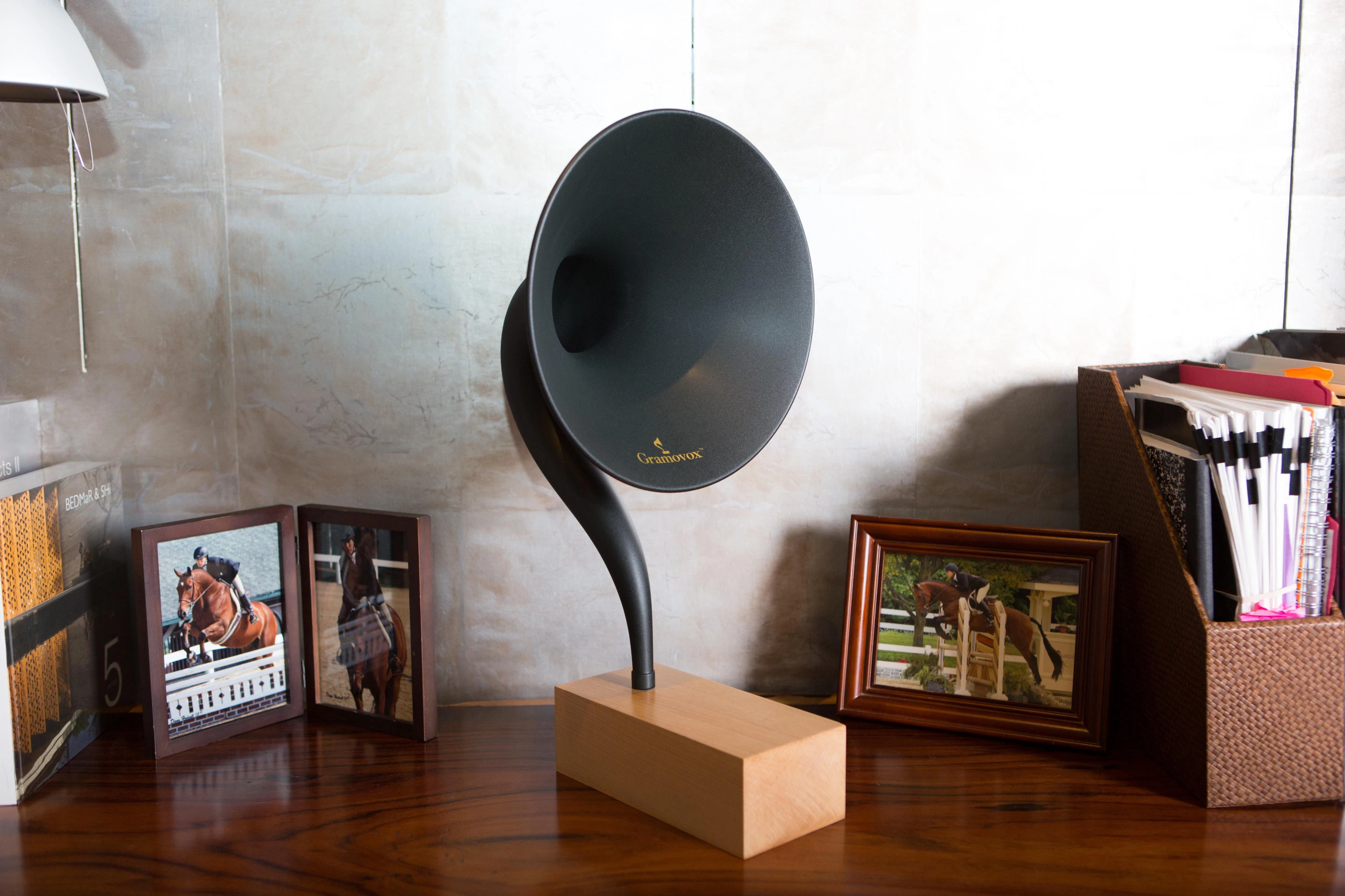 The horn is made from made from steel and brass and is hand-welded