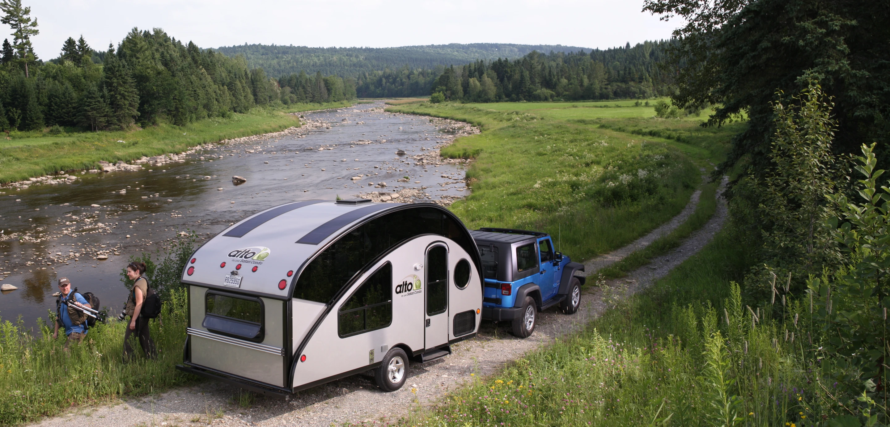 Canadian company Safari Condo has recently released the Alto R 1713 and R 1723 recreational campers