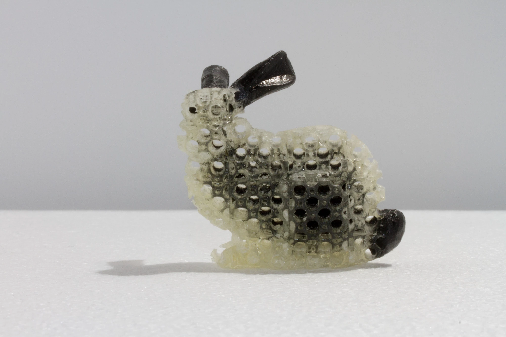Side view of a 3D printed bunny (Photo: MIT Computational Fabrication Group)