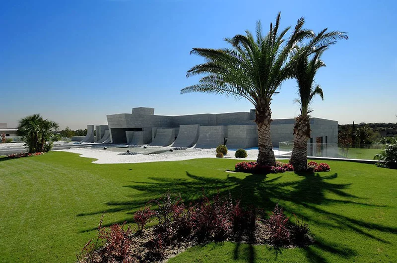 "1001 Nights" private dwelling by architects A-Cero