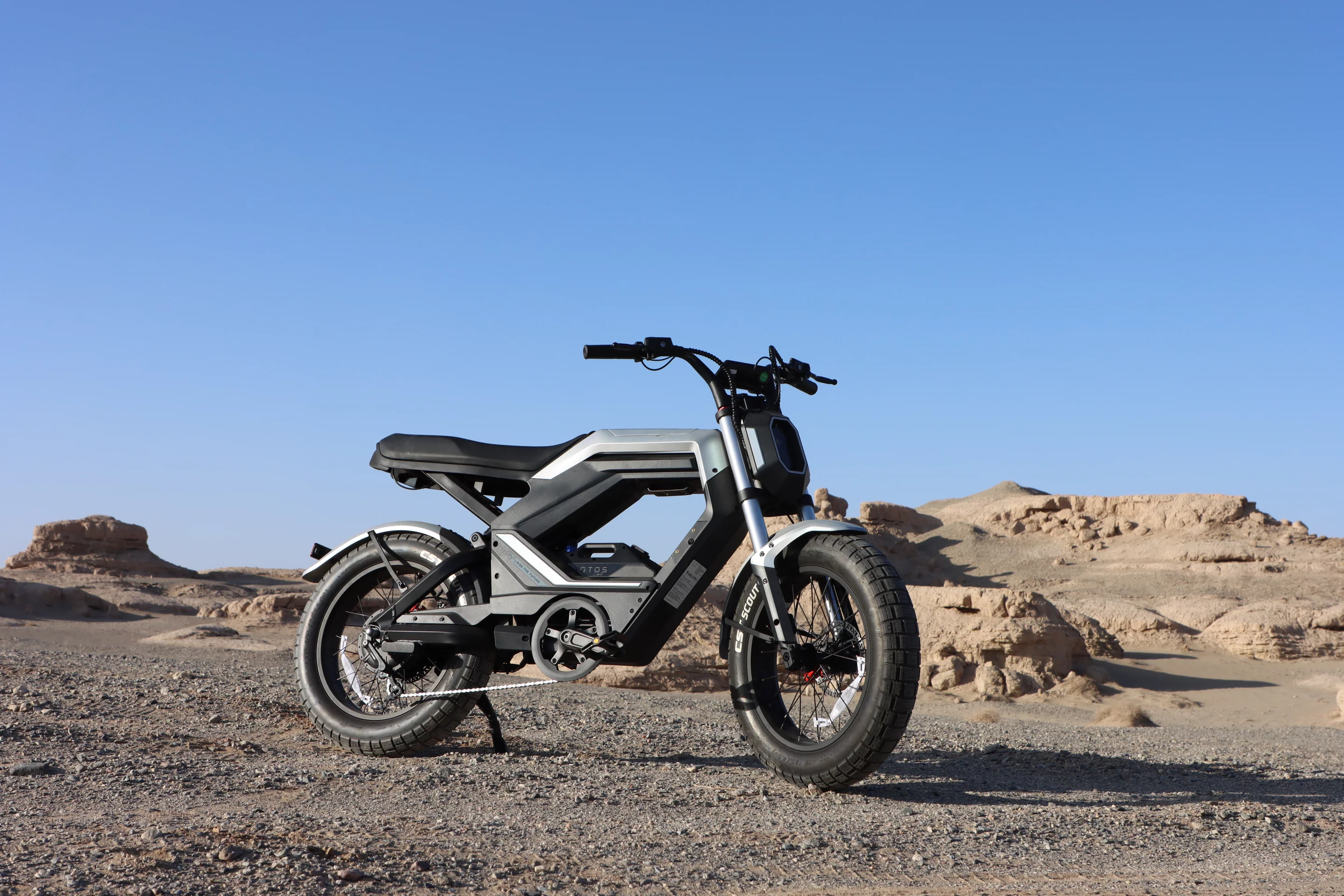 The versatile ride is made to go from from city commuting to weekend adventuring