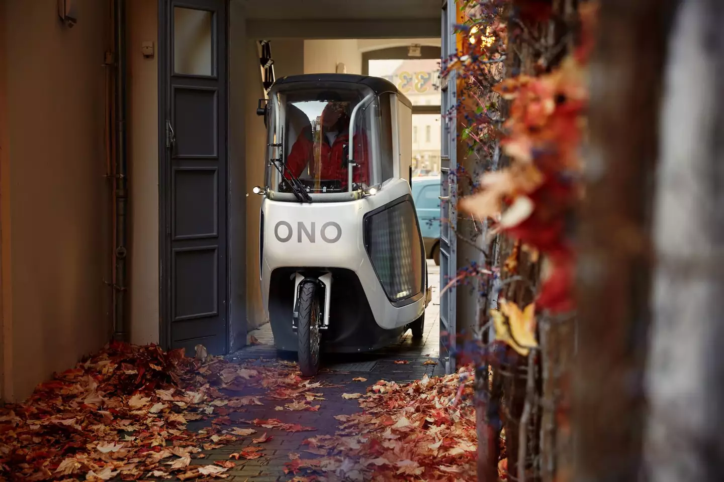 The ONO has a width of just 116 cm (45.7 in)