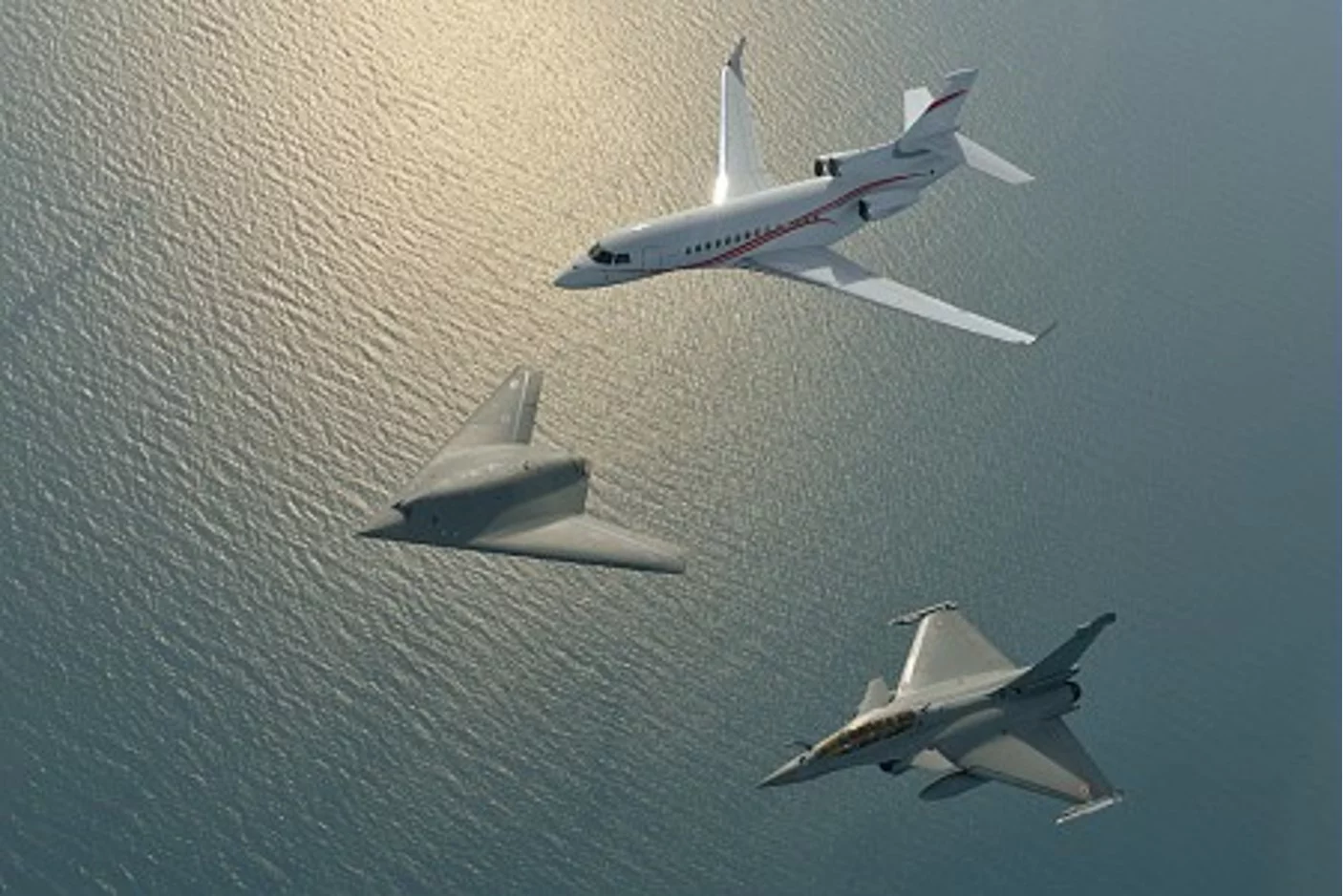 The March flight was the first formation maneuver between a UCAV and manned aircraft