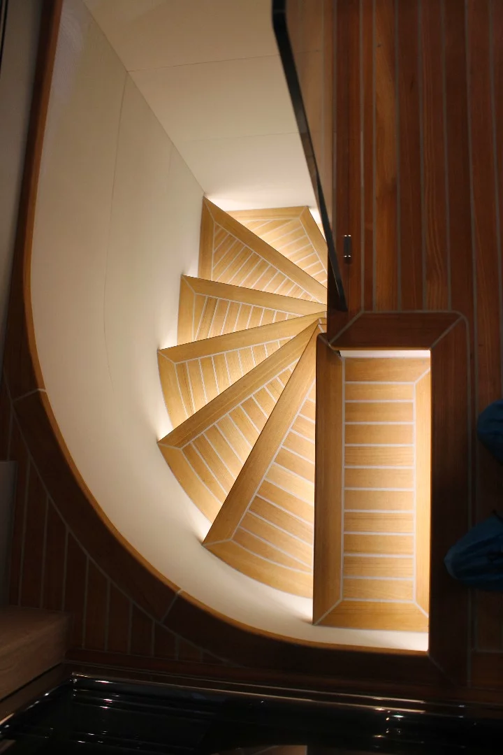 Spiral staircase down to the galley