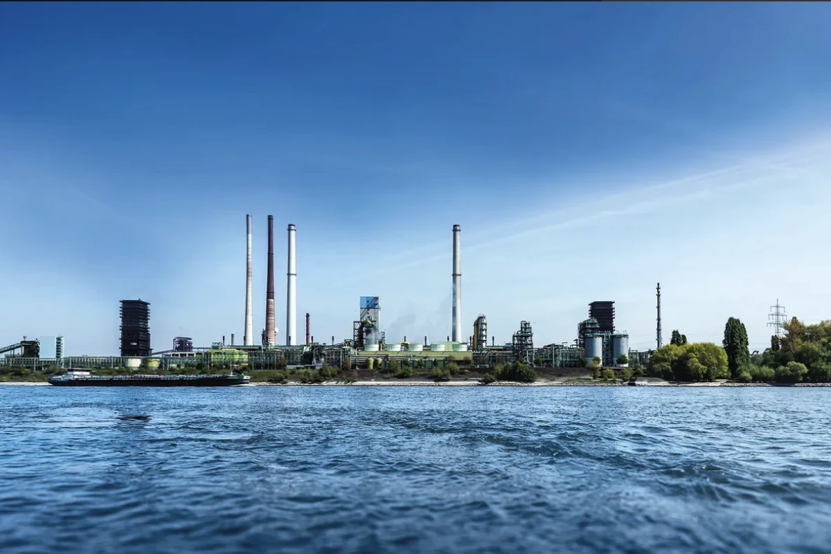 Thyssenkrupp has announced a US$1.9 billion investment that will accelerate its green steelmaking transition, using promising new technology that obviates the need for high-grade iron ore