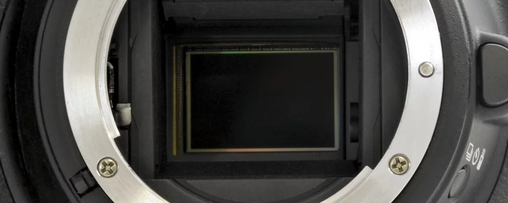 PrimaLuceLab has replaced the original camera's filter