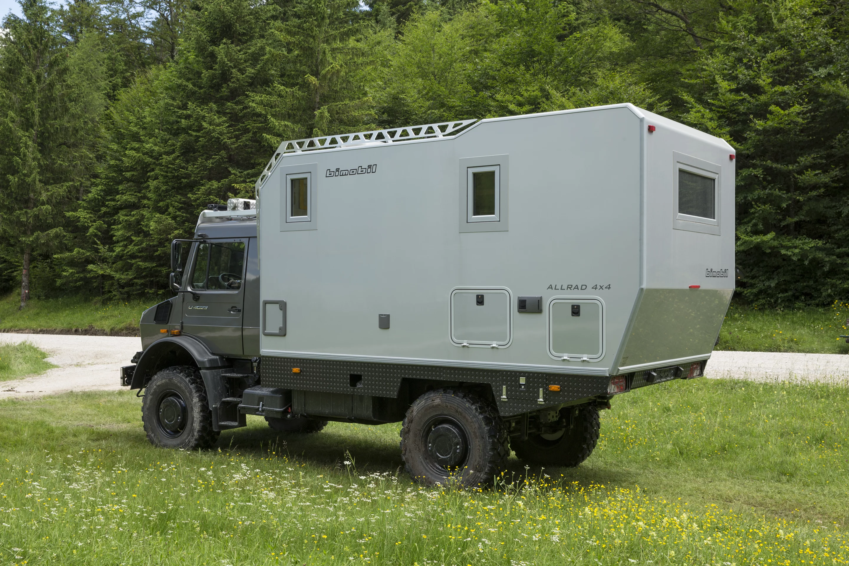 Bimobil uses an aluminum-foam-plywood sandwich panel construction on the walls and roof of its cabin