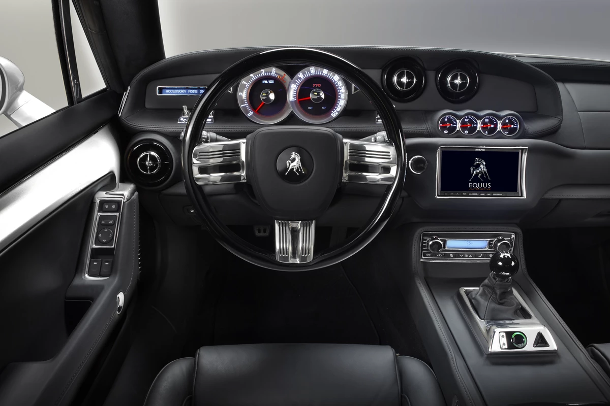 Luxury Muscle The Equus Bass 770