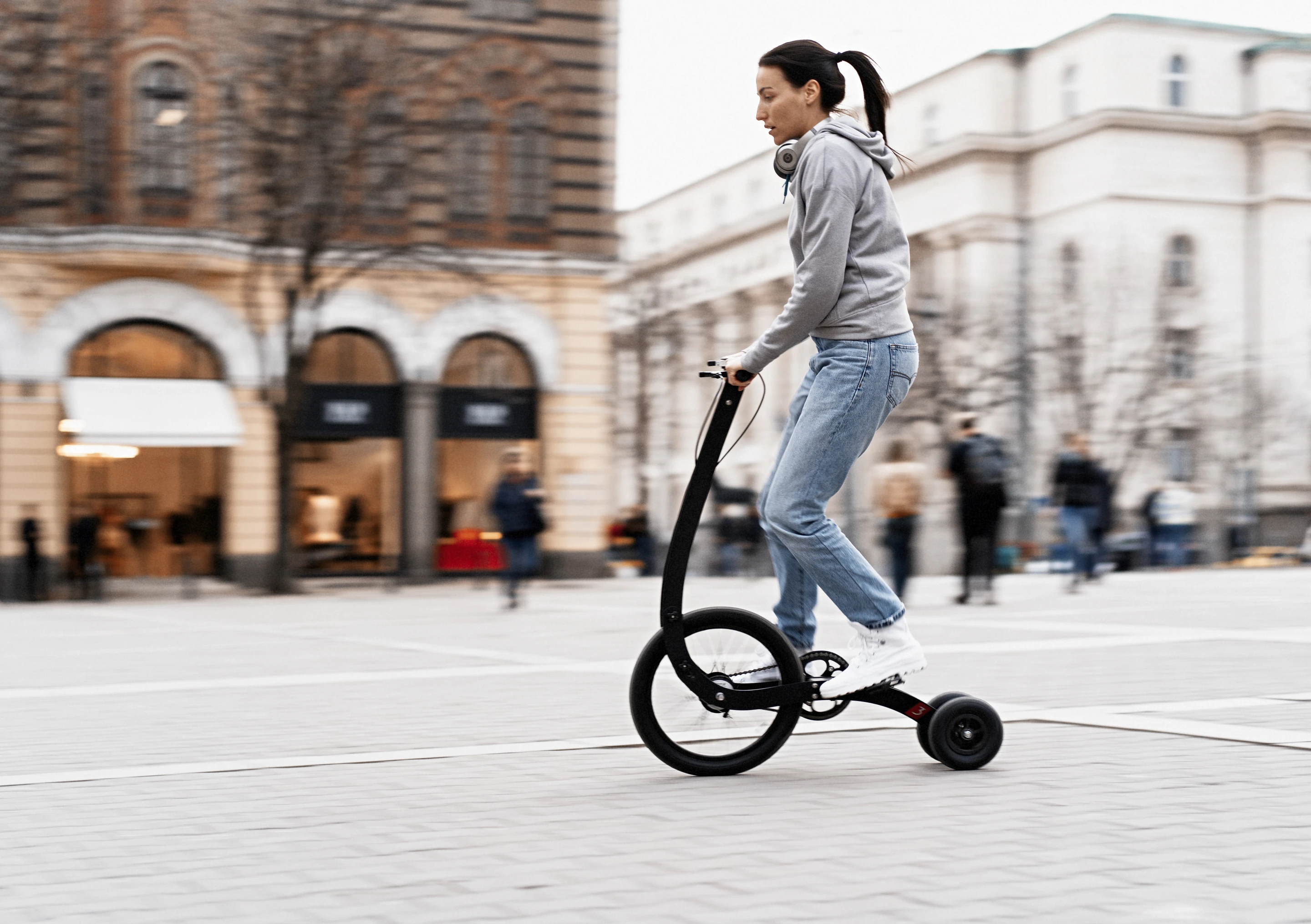 Maneuverability and the overall sense of control are said to be better than before, thanks to alterations in the Halfbike 3's geometry