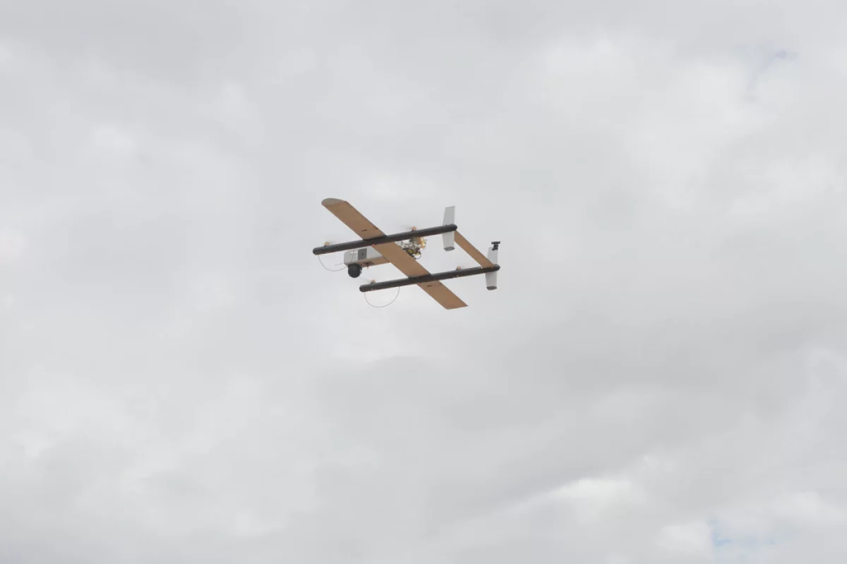 A HQ-40 UAV, like the one pictured, has flown 97 miles (156 km) to deliver a package, setting a new record for the longest drone delivery in the US
