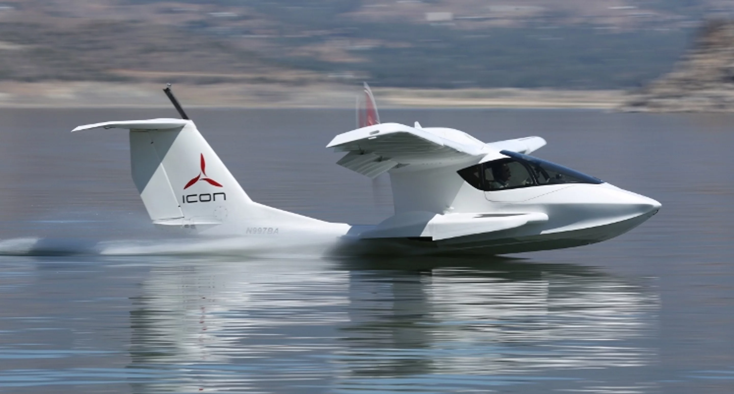 The ICON A5 can be ordered as pure seaplane