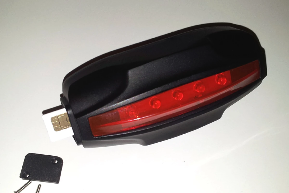 The BTrack Safe Light uses a SIM card to transmit a stolen bike's GPS coordinates