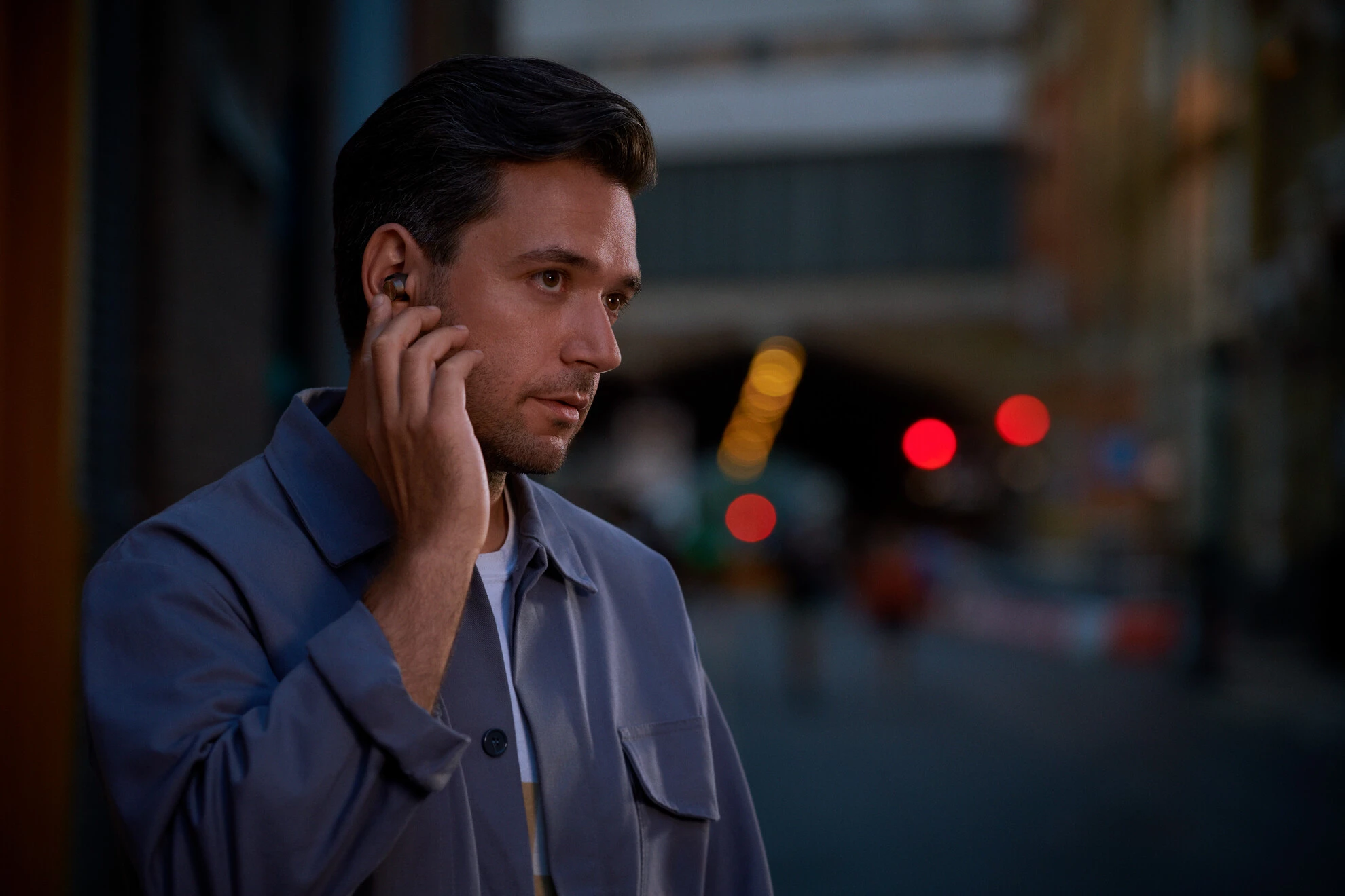 Bowers & Wilkins officially joins the true wireless earphones party with the PI7 and PI5 models