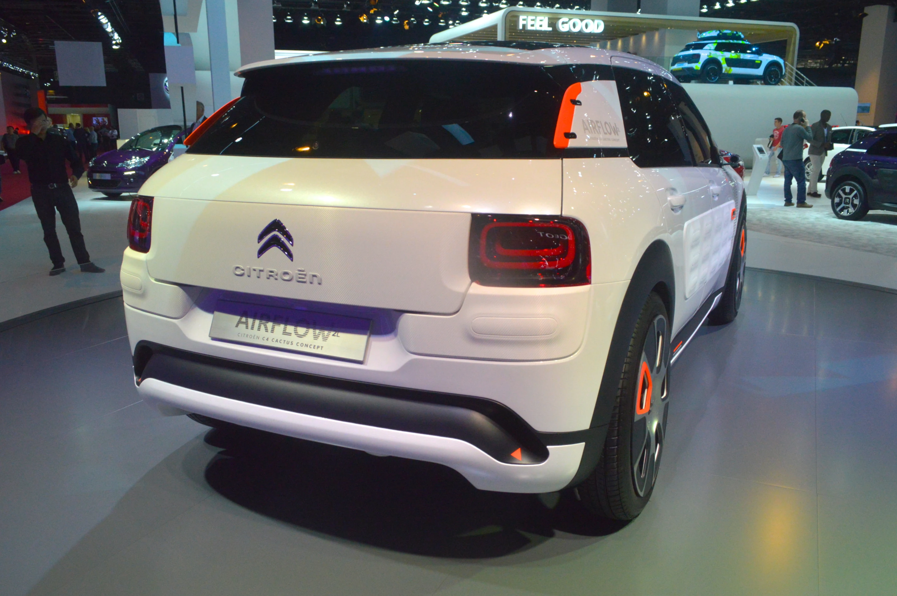 Like Peugeot's 208 Hybrid Air, the C4 Cactus Airflow comes with an estimated 2L/100 km fuel economy (Photo: C.C. Weiss/Gizmag)