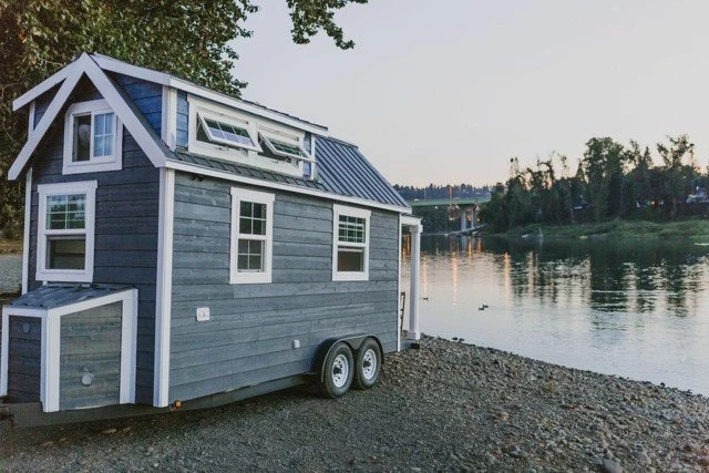 Inside, Tiny Heirloom comprises a total floorspace of around 11.8 sq m (128 sq ft)