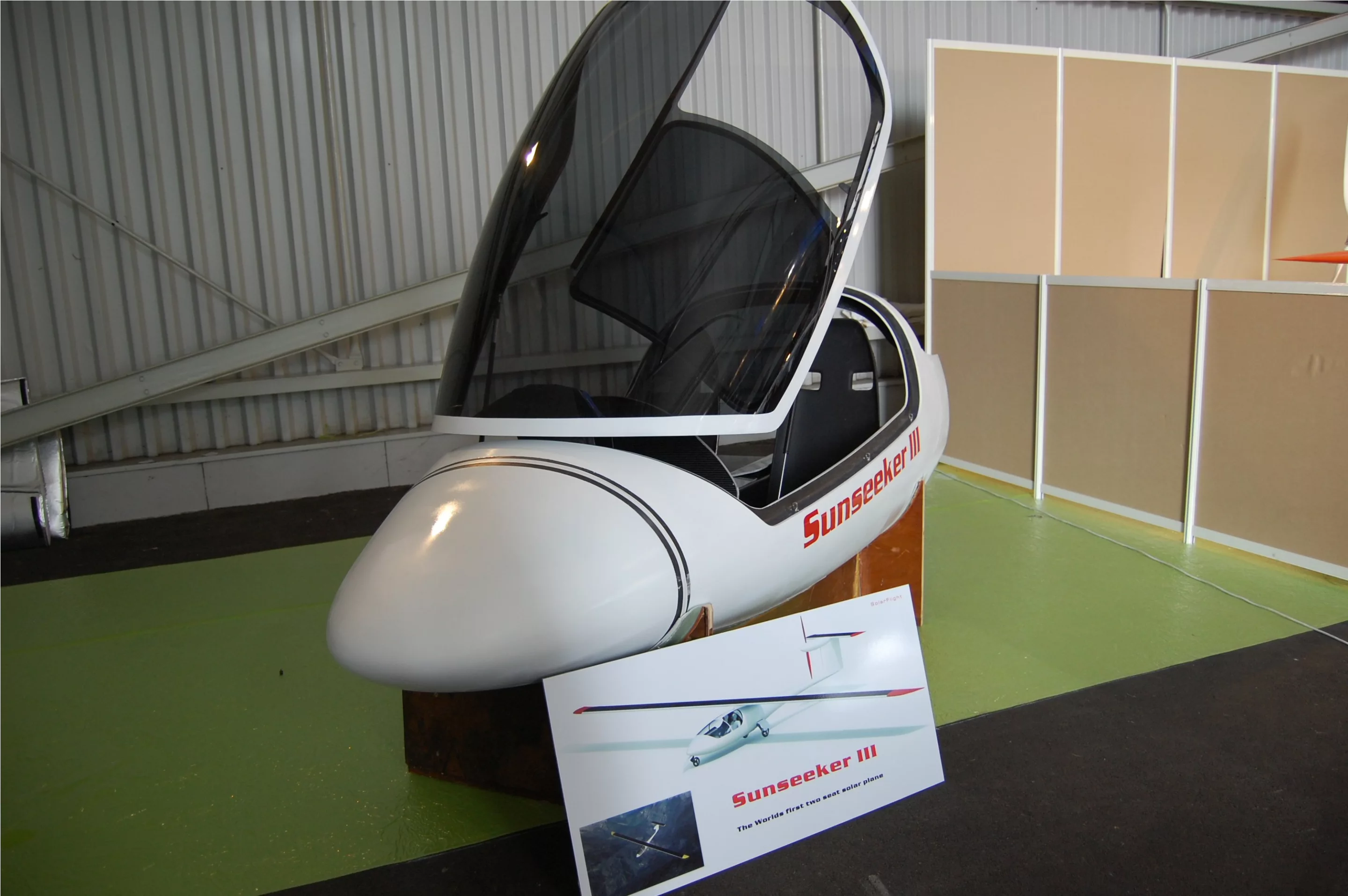 Like its predecessor, Sunseeker III will have a sliding window to cater to photo opportunities