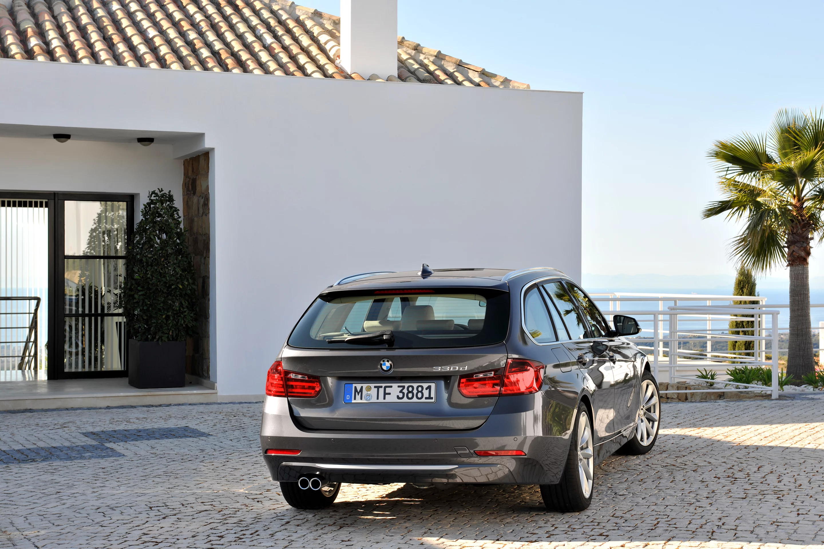 The new (F30) 3 Series Touring 330d from BMW