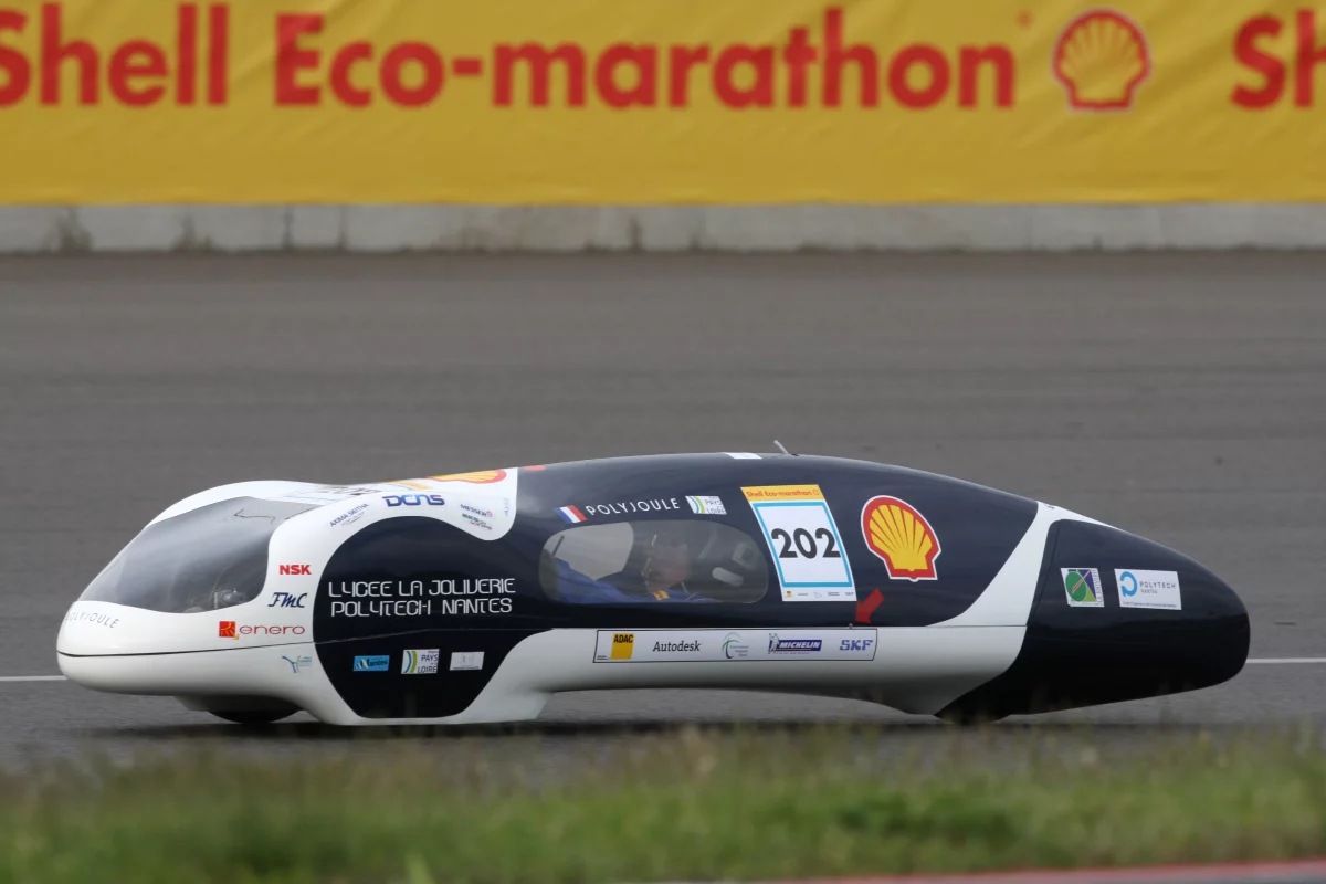 A five year Shell Eco Marathon fuel efficiency record has been smashed by a team of French students.