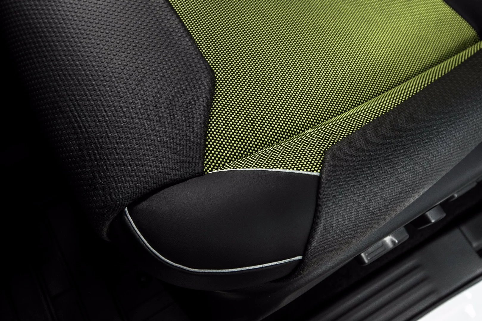 Nissan's all-new Navara EnGuard Concept